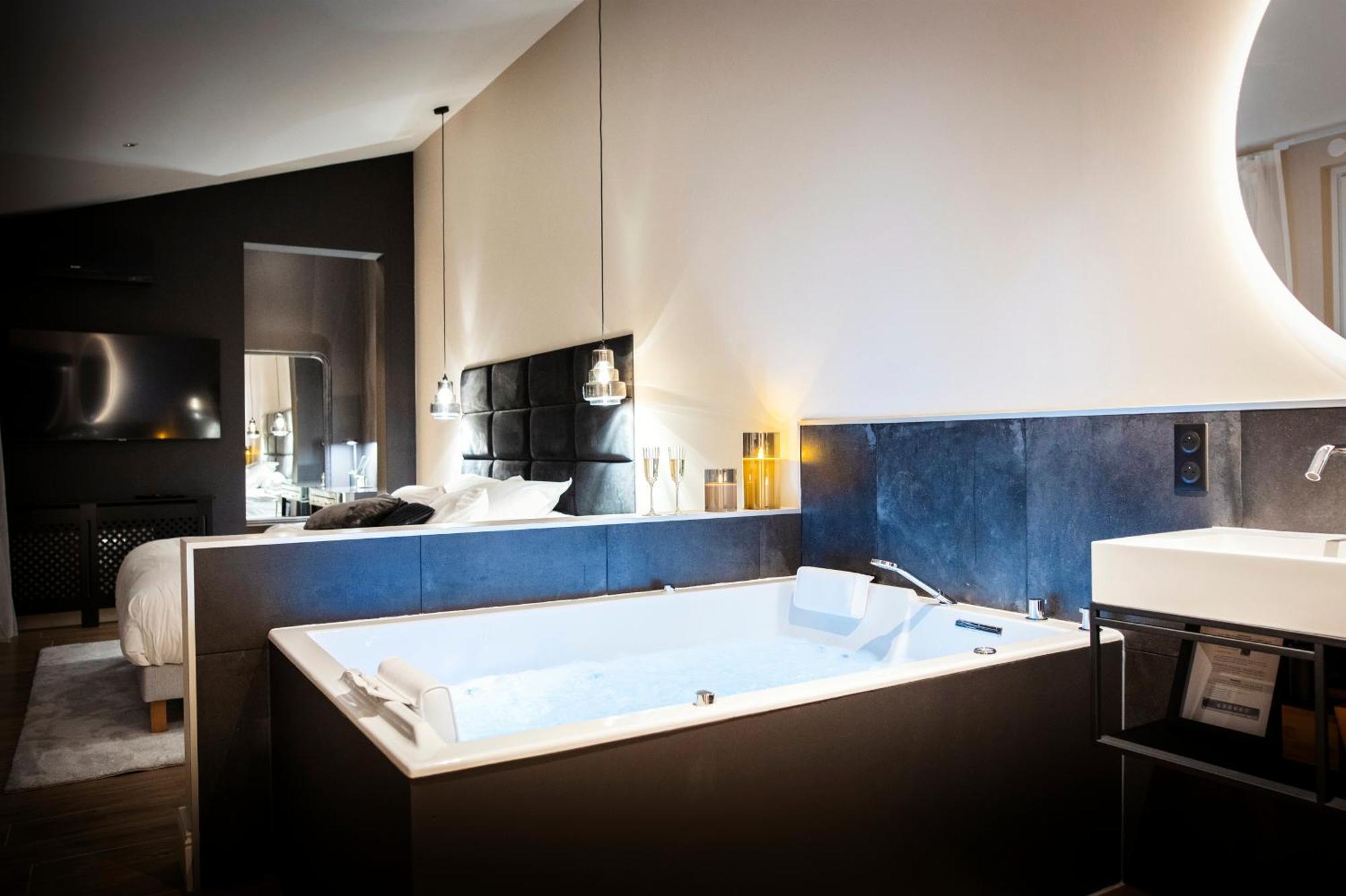 Hedone Suite De Luxe Et Spa Privatif Nancy Ngoại thất bức ảnh